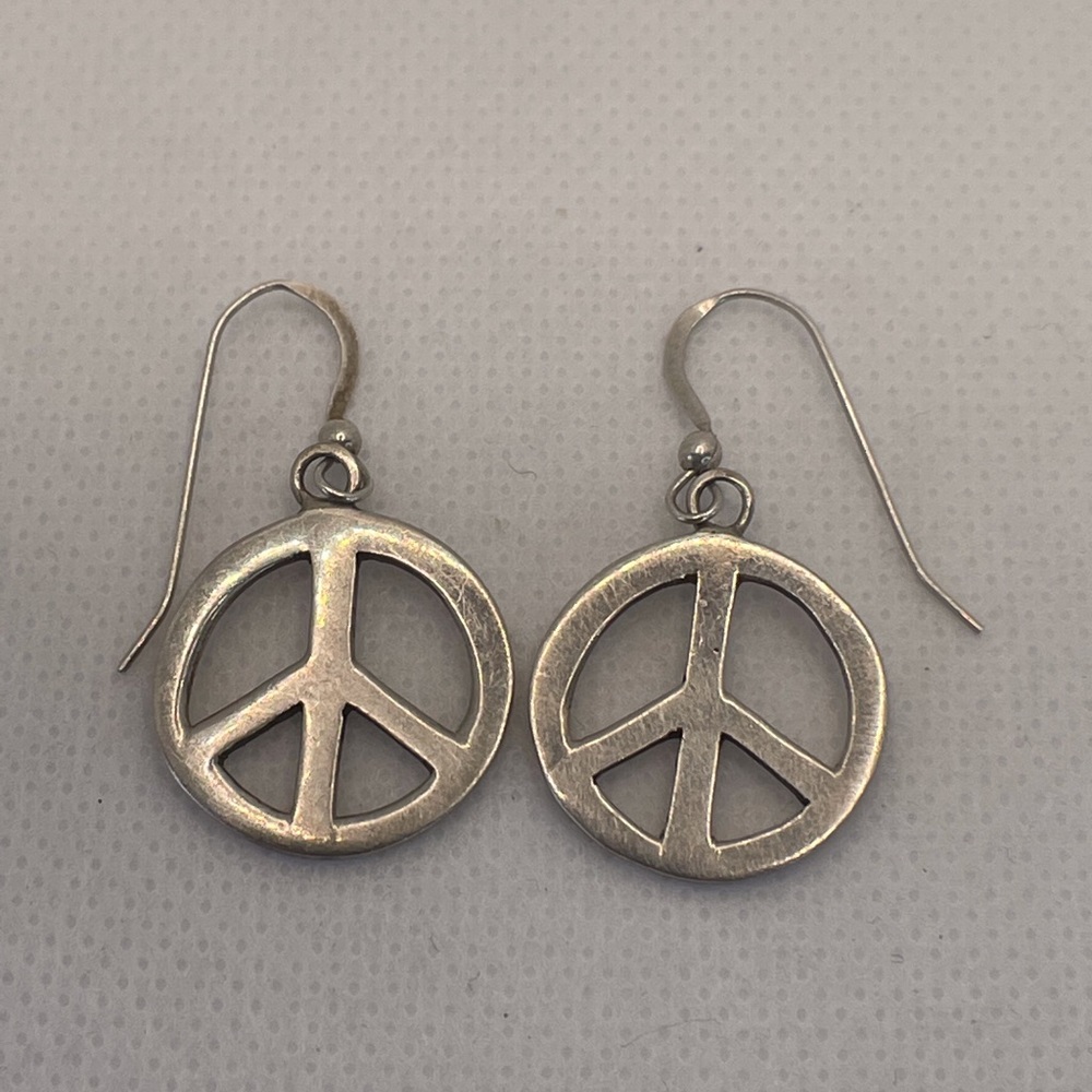 Peace sign earring